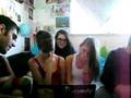 2 girls 1 finger reaction