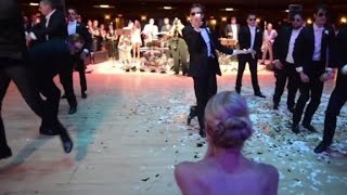 Grooms epic wedding dance goes viral