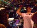 Luis bailando con Boops