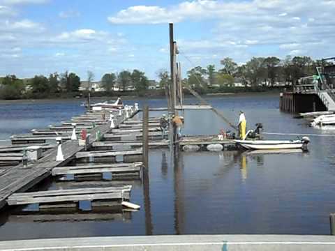 how to sink dock pylons