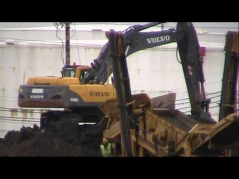 Volvo ec460 hydraulic excavator in action. If some parts were shaky, 