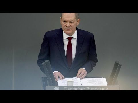 Bundesanzler Scholz will Bundeswehr mit 100 Milliar ...