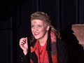 Theatergroep Ypenburg- Ik kijk kritisch (Oliver)