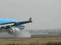 Landing 18R KLM Airbus A330-203 schiphol polderbaan