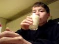 Stian drikker masse gammel melk ;) Stian drikker masse gammel melk ;)