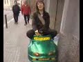 Mariona en un mini verd...