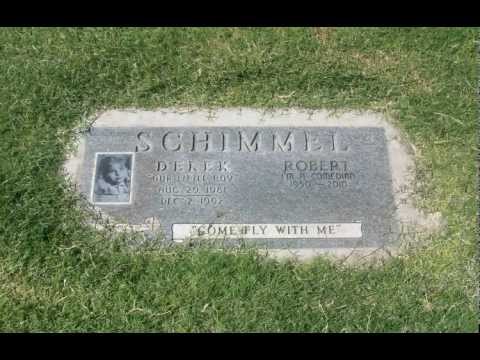 Robert Schimmel's Grave.mov