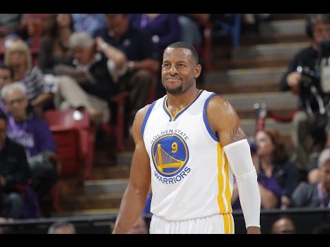 Andre Iguodala Takes It Coast-to-Coast for the Smash