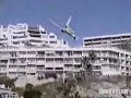 avió aterra a la platja / avión aterriza en la playa