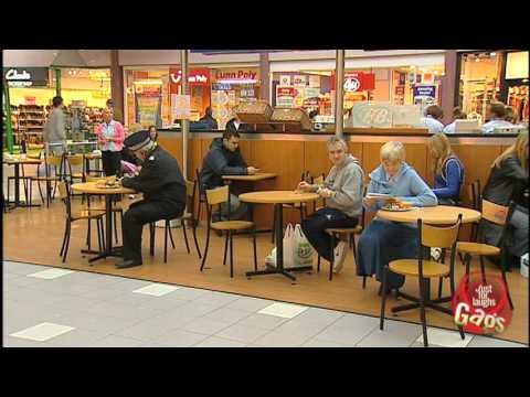 FOOD FIGHT: Grandma VS Policeman
