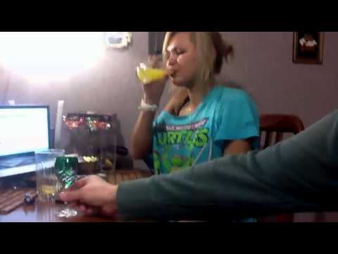 Проиграла в карты