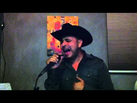 No Vallas A Llorar por Freddie Rivera