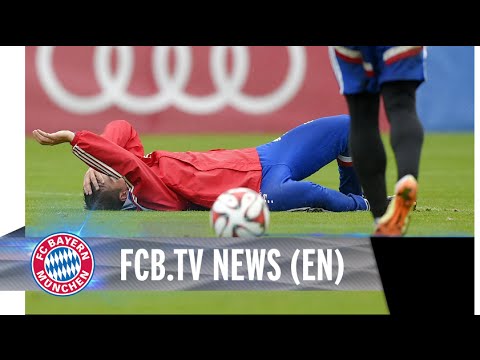 Philipp Lahm fractures ankle in team training!