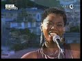Play Lira performs Phakade on Expresso