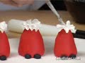Decorating a Christmas Cake