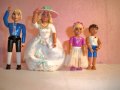 Dancing Dolls