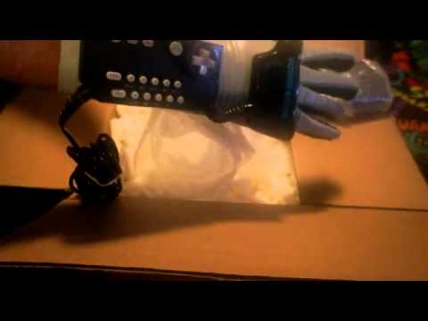Power Glove (Unboxing 2)