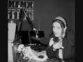Hollywood Famous Radio Queen THE BEE