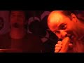 regardez la vid�o en haute qualit�. premier montage d'un tournage improvis� au camping des chutes � ste-agathe pendant le rave space gathering 2008.

apadura�, c'est la rencontre entre deux didgeridoos et une batterie dans une transe musicale rythm�e et sans attirail �lectronique qui se transforme en une vibration riche et enivrante se rapprochant de la musique techno, d'o� l'appellation drum'n'didgeridoo. utilis� depuis des temps imm�moriaux par les peuples aborig�nes australiens, le didgeridoo, instrument � vent percussif, se retrouve ici � la crois�e de deux cultures pour cr�er un ensemble acoustique original et accessible qui saura amener les foules dans un univers exaltant. 

http://www.ecoutez.ca/groupes/apadurai
http://www.myspace.com/apadurai

http://www.regardez.ca
http://www.tribalprophecy.com/index.php/space-gathering