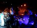 videos de Foals stage invasion Utrecht