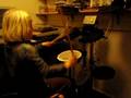 videos de Eva op de drums ..