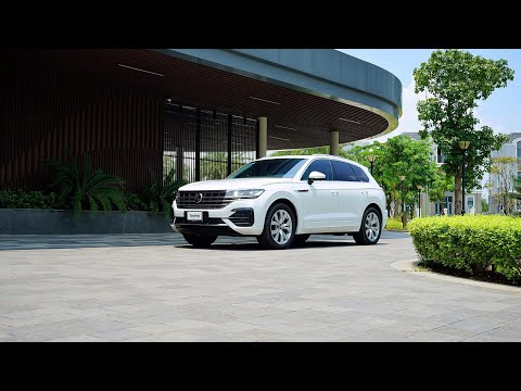 VOLKSWAGEN TOUAREG ƯU ĐÃI 400 TRIỆU + 50% PHÍ TRƯỚC BẠ