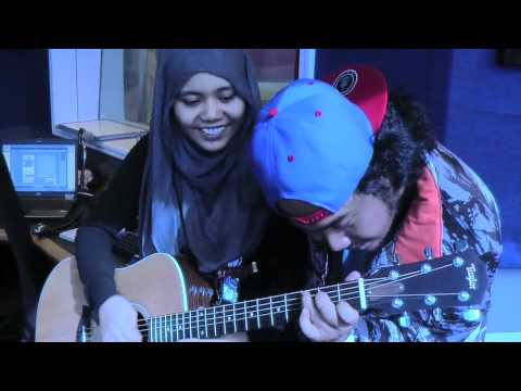 Najwa Latif bersama Johan JohERA dan Dina Nadzir