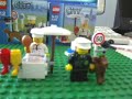 lego city chicken stand and road poilce (+ a poll for my next mini movie)