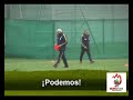 Trescientos aficionados españoles presencian el entrenamient