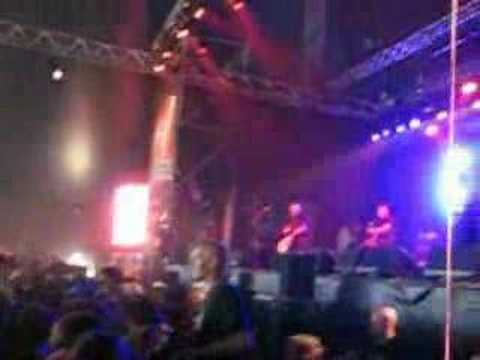 Street Dogs – Tobe’s Got A Drinking Problem (live,Groezrock)