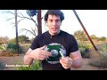 Trucos de magia explicados, revelados y gratis. Truco de magia con objetos: Magia con lapicera o bolígrafo www.aprendermagiagratis.com Página de Facebook: www.facebook.com Hola, Hoy vamos a aprender como hacer otro truco de magia con lapiceras (bolígrafos), es algo rápido pero que nos va a servir para seguir practicando diferentes movimientos y además nos va a ayudar en un futuro para hacer otras cosas. =) Por favor no te olvides de comentar algo, son solo 10 segundos y es la única forma que tengo de saber si te gusto el video y que piensas de el mismo. Todos tus comentarios ayudan para que el sitio sea cada día mejor y me motiva para seguir haciendo mas videos para ti. Espero que te guste, te mando un abrazo grande. Agustín Tash Araña Brown Recluse: en.wikipedia.org Imágenes de lo que te pasa si te pica (no mirar si sos de impresionarte) kcfac.kilgore.cc.tx.us Escultura: www.penick.net ******************************************** Quieres mas de Aprender Magia Gratis Suscríbete en YouTube !!! www.youtube.com Entra al Canal Oficial de YouTube !!! www.youtube.com Agrégame en Facebook !!! www.facebook.com Sígueme en Twitter !!! twitter.com