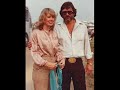 JOHNNY DUNCAN & JANIE FRICKE-LOVE SHOULD BE EASY