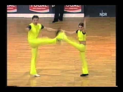 Смотреть танцевальное видео Смотреть танцевальное видео