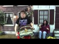 Zanger Rinus & Ronnie Ruysdael Eet Veel Bananen Video and Lyrics