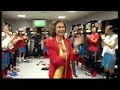PUYOL DESNUDO SALUDA A LA REINA SOFIA  EN EL VESTUARIO