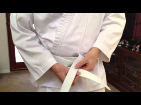 how to properly tie a karate belt