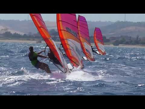 Vela Crotone. Campionati Giovanili, terzo giorno di regate con un pizzico di calcio