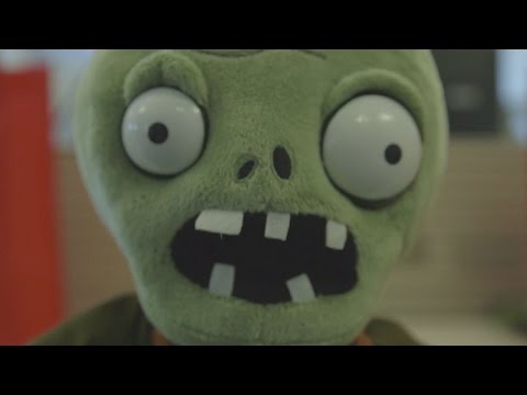 Plants vs Zombies: Garden Warfare - PS4 Trailer