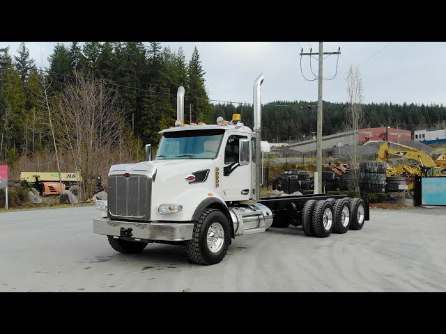  2021 Peterbilt 567 Daycab Tri Drive 88k Miles 3900 Hours x15 in Heavy Trucks in Edmonton