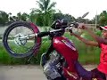 Empinando Titan 150