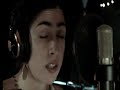 me encanta esta canción, y marisa monte tiene una voz espectacular