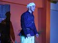 Jorge interpretando a un hombre, el cual pide a Jesús sanidad para su hija y El se la concede.