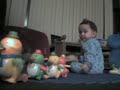 pablito jugando antes de acostarse