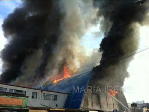 INCENDIO EN TOTTUS ANTOFAGASTA