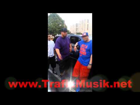 La Mota & Aly Ft Persa La Voz De La Calle, Polakan & M&aacute;s  -  Mi Mundo Es Fr&iacute;o (Preview)