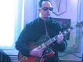 featuring :
little victor : guitar
thibaut chopin : uprightbass
javier lobillo : drums