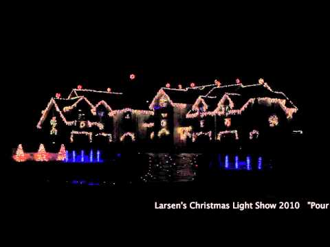 [Christmas Light show] WOW…This Dude’s Light Bill Must Be BANANAS!