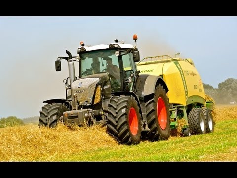 Fendt 826 Black Beauty and Krone Big Pack 1290XC - Hay Baling and Stacking