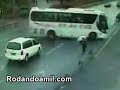 el autobus trompero i el ciclista tonto