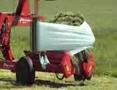 persen, wikkelen en laden van gras